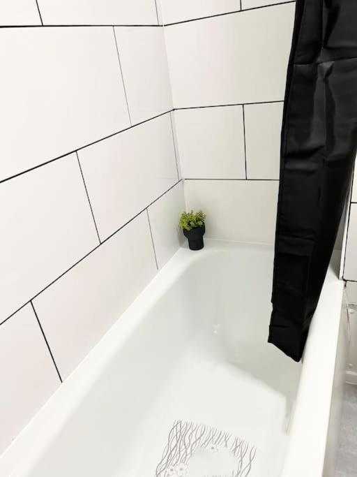 Gorgeous Flat 10 Min Walk To Stadium Free Parking London Eksteriør bilde